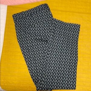 GAP Monochrome Patterned Ankle Pants